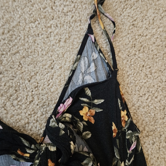 American Eagle Outfitters Black Floral Jumpsuit Women's Size Small S Open Back - Picture 12 of 14